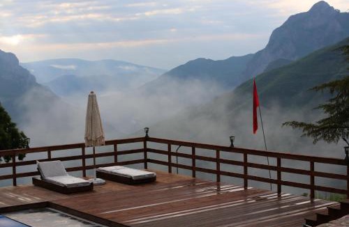 Kukes County Hotel | Lala Resort