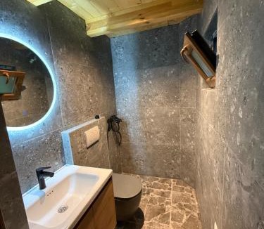 Theth House | Rosi peak Guesthouse