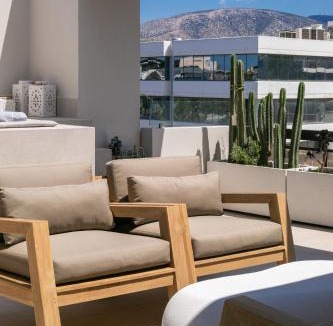 Glyfada Apartment | The Grand Spa Penthouse - Luxury & Comfort