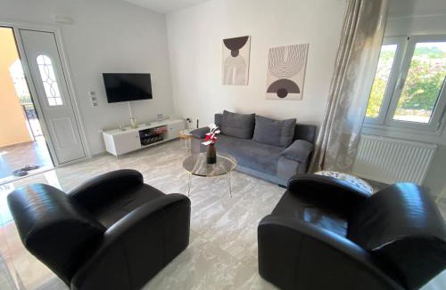 Samos Town Apartment | Anemomilos