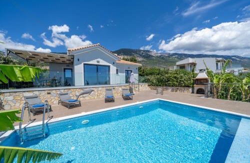 Lourdata Villa | Vista Blu Villas