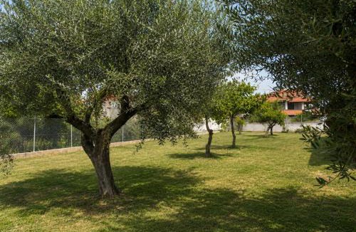 Anemomilos House | Casa Plati 1 - Modern Escape with Pool & Garden