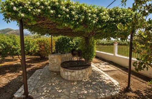 Eretria House | VaiAna country house near Eretria