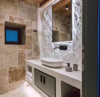 Poroi House | Kriari forest & sea view luxury cottage