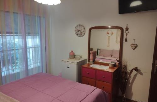 Kalamaria House | Private Rooms in shared house