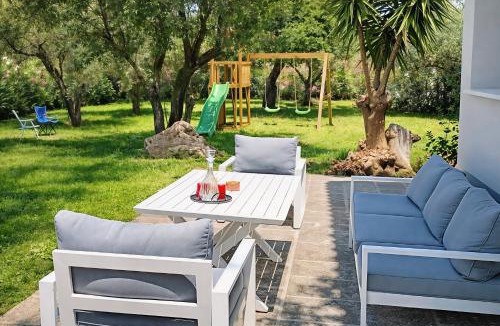 Almiros Beach Villa | Luxury Villa "Ivone" in Almyros Beach - Private Villa near the Sea