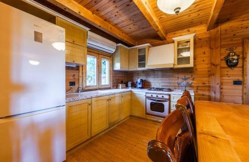 Qerek Apartment | Ferma Gold by PikHost