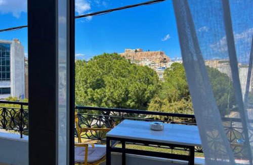 Mets Apartment | New! 1BR Acropolis View Gem in Pangrati
