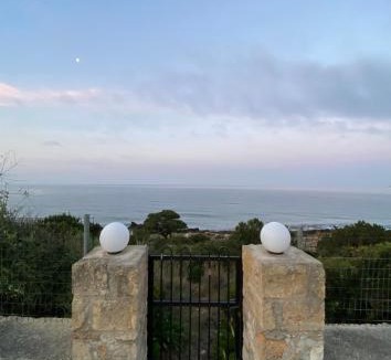 Gargaliani House | Epicurus beach cottage