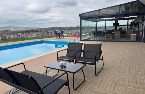 Grevena Villa | Luxury Villa Rafaela Οικογενειακή βίλα με ιδιωτική πισίνα, BBQ κ παιχνίδια Ιδανική για οικογένειες με παιδια