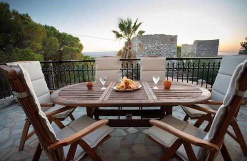 Koita Villa | Kitta Towerhouse - Mani Sunset Views