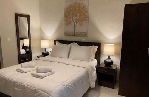 Loutraki Apartment | Lithos Guesthouse