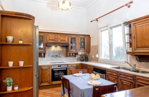 Khalandrion Apartment | Chalandri Home Away