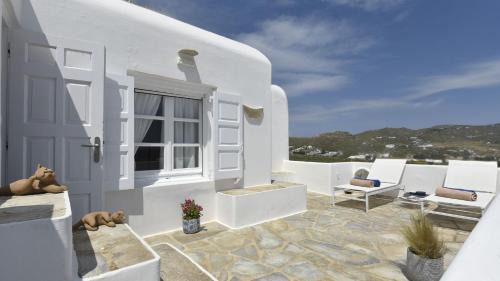 Kalafatis Hotel | Manu Mykonos Next to the Beach Quality Brand Villa & Bungalows