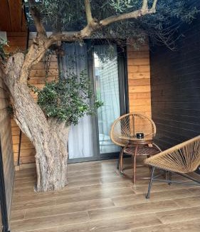Borsh Hotel | Blue Heaven Seaside