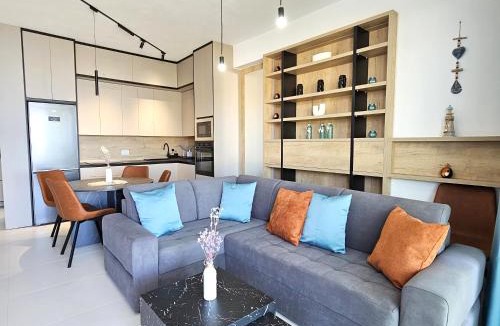 Qafe e Gjashtes Apartment | Cosy Sea View Apartment