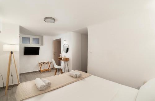 Paleopolis Apartment | DK Square 3