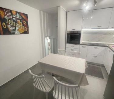 Kalamaria Apartment | Angel