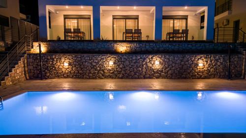 Nikiana House | Mente Azul