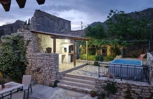 Qeparoi i Siperm House | Villa Olive Old Qeparo