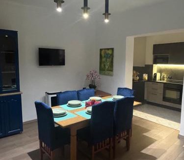 Vlore Villa | Vila Kurti