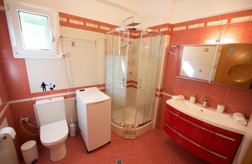 Sinarades Apartment | Happy Holiday House