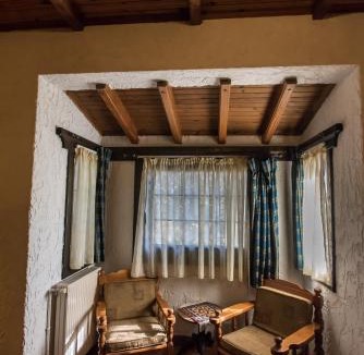 Karpenisi House | I Gonia Tis Linas