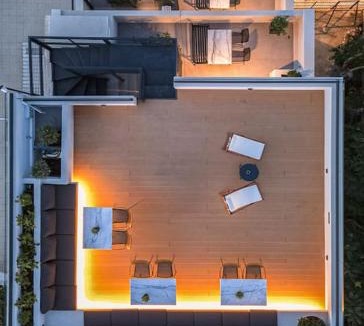 Kerameikos Apartment | The Meta Stay - Sunny Getaway with Rooftop Access