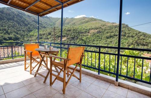 Kinyra House | Mountain Stone Rooms
