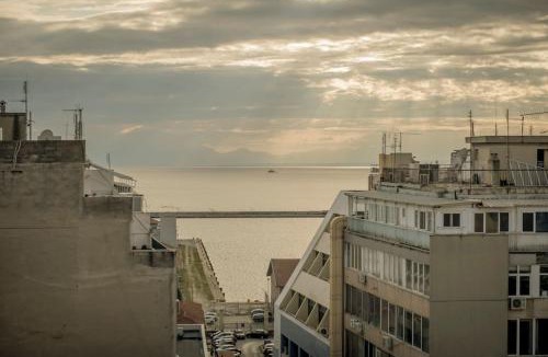 Ladadika Apartment | Eva's Luxurious Penthouse #Mitropoleos6