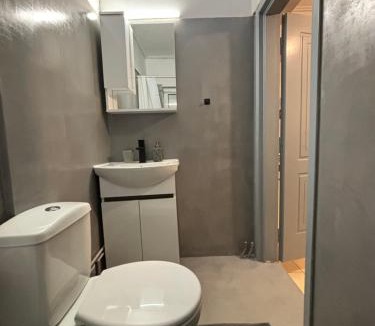 Pallini Apartment | Jacuzzi studio close to athens airport!