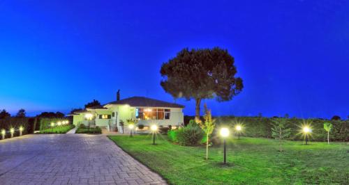 Andravida-Kyllini Apartment | Fragos Garden Studios
