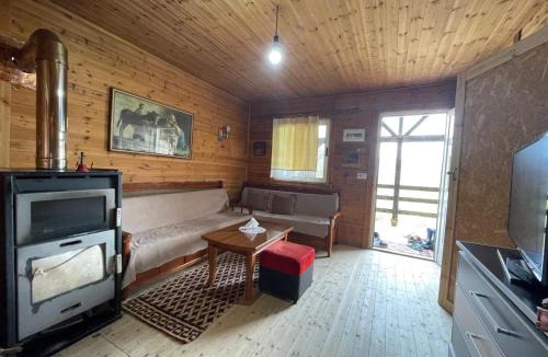 Sinje Ski Chalet | Origjina Farm