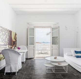 Karavostasis Hotel | ANEMI Folegandros