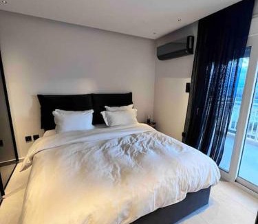 Lagonissi Apartment | Lagonisi 2 bedroom luxury Apartment by the sea!