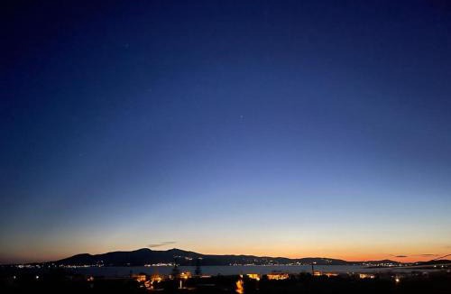 Agia Anna Villa | The Nine Graces - Beach Apartment Clea, hot tub and sea views