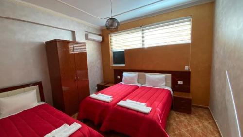Mbrostar-Urë Hotel | Kompleksi GJONI