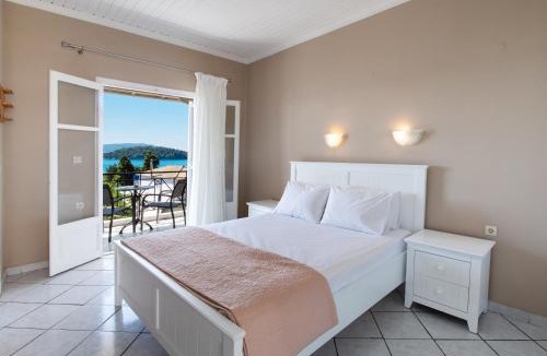 Perigiali Hotel | Spiros Sea View