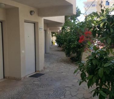 Sarande Apartment | Apartment bay, Bougainville Bay Resort