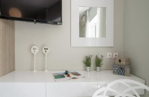Sarti Apartment | Frau Irenes Haus