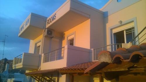 Katochori House | Olympic View Guesthouse