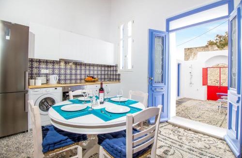 Kallithea House | The red door in Koskinou