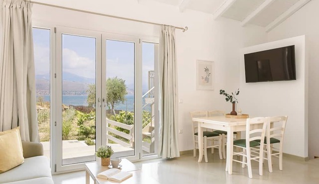 Apollonides Seafront Villa 2 “Melete”