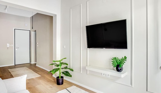 Sanders New Town - Adorable 1-bdr Apt w Balcony