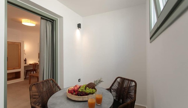 Makava Suites Naxos