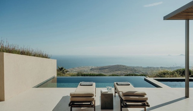 Santorini Sky, Luxury Resort in Santorini