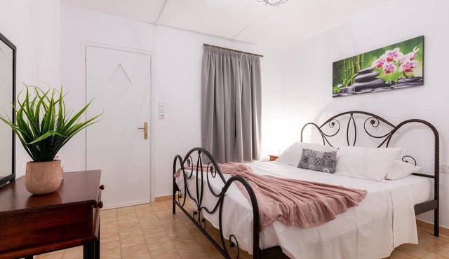 Zante Riva Studios