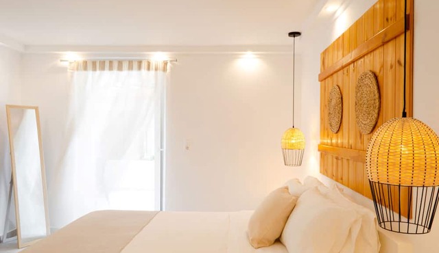 Laza Beach Inn