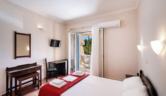 Ionio Hotel