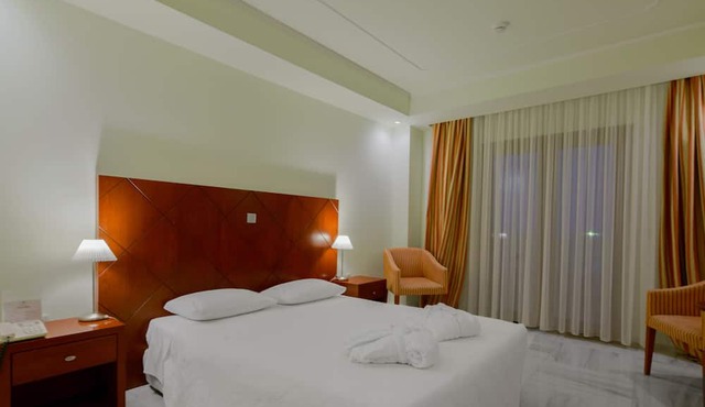 Nefeli Hotel